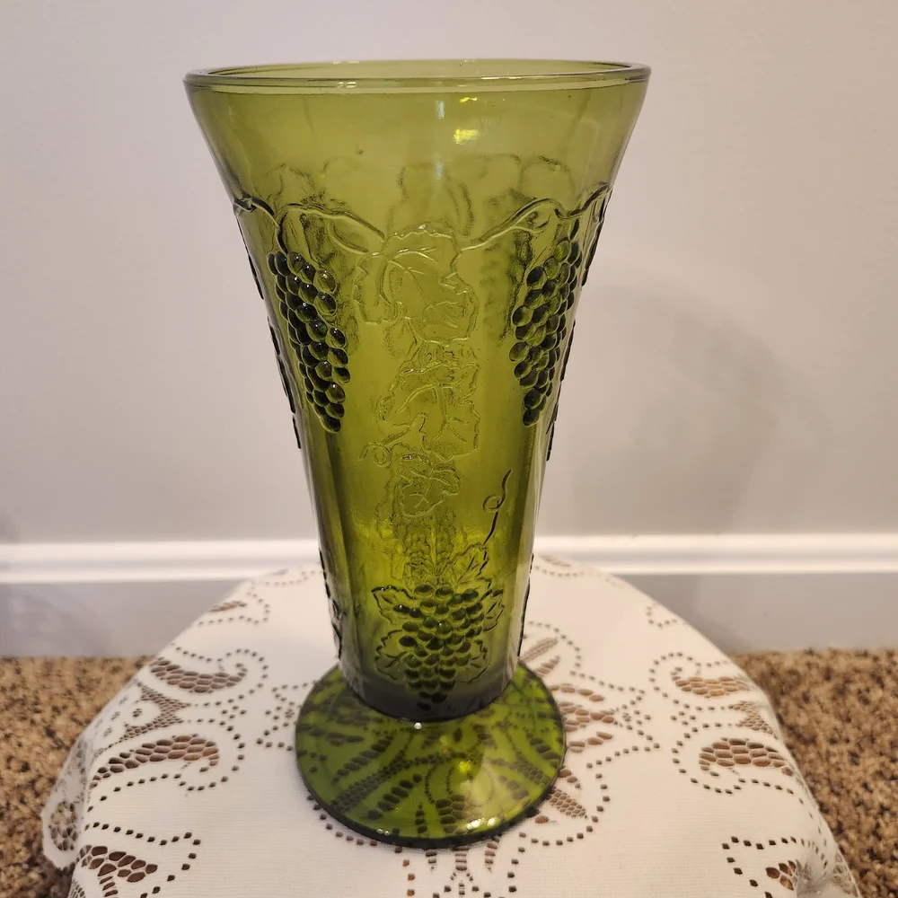 Indiana Glass Avocado Green 9.75